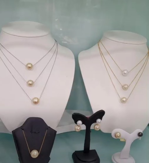 A Study in Timeless Elegance