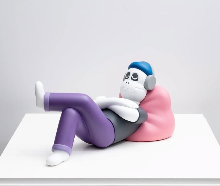 Jun Oson a Halloween Special - “Relax” sculpture