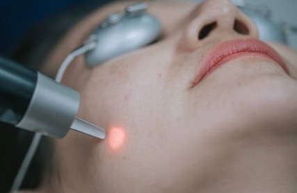 專注光療 煥新肌底