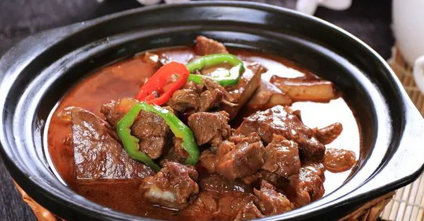 牛肉辣湯砂鍋
