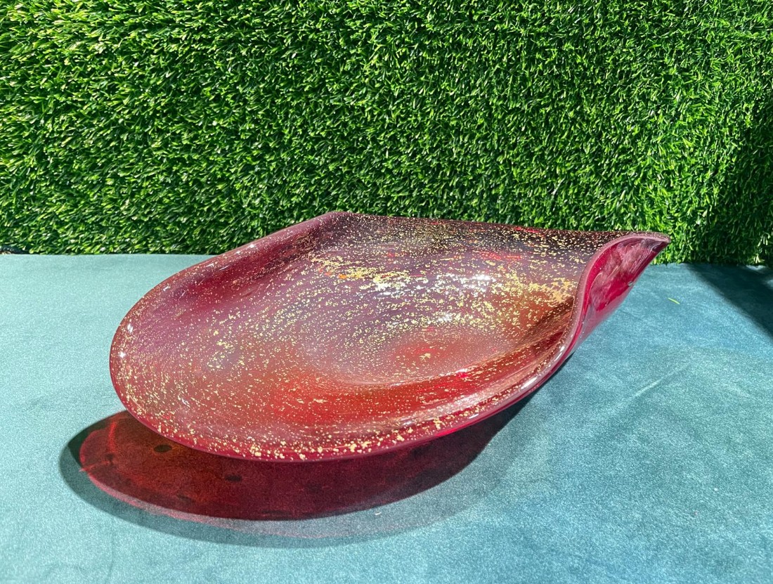 Clear in Red with Golden Sand Decoration