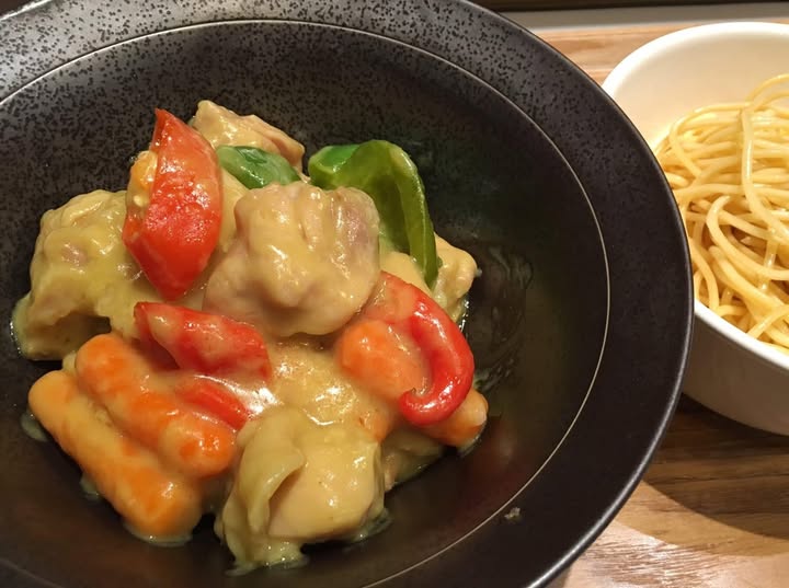 椰香葡汁雞皇飯/意粉