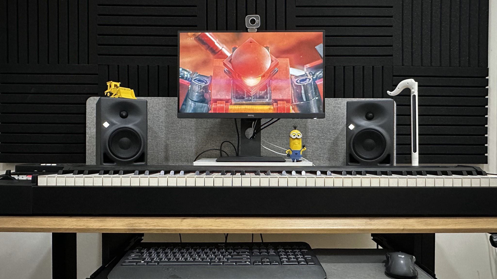 為什麼我們選擇了升降桌，而不是編曲桌？