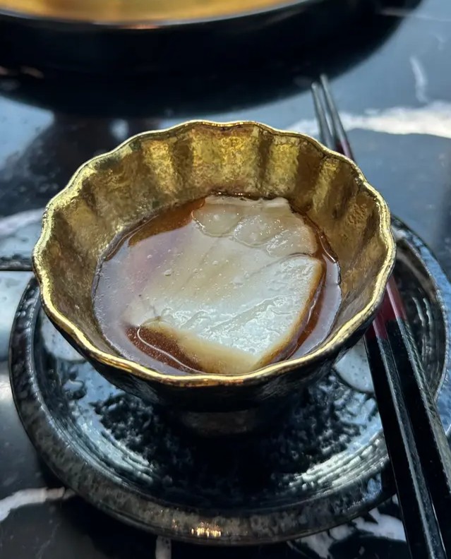 金碗盛暖，素朴禪意之境