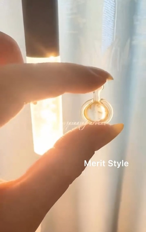 日本💥Sakirana金箔幹細胞眼油 | 熬夜黨救星！